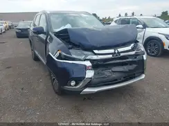 JA4AZ2A32JJ600796 2018 MITSUBISHI OUTLANDER