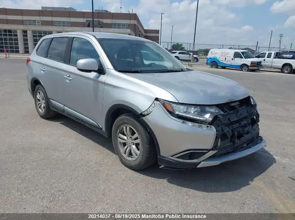 JA4AZ2A32JZ602002 2018 MITSUBISHI OUTLANDER - Image 1