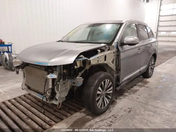 JA4AZ2A32KZ605015 2019 MITSUBISHI OUTLANDER - Image 2