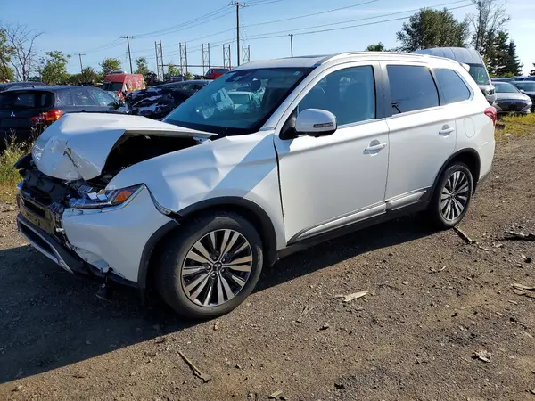 JA4AZ2A32LZ612628 2020 MITSUBISHI OUTLANDER - Image 1