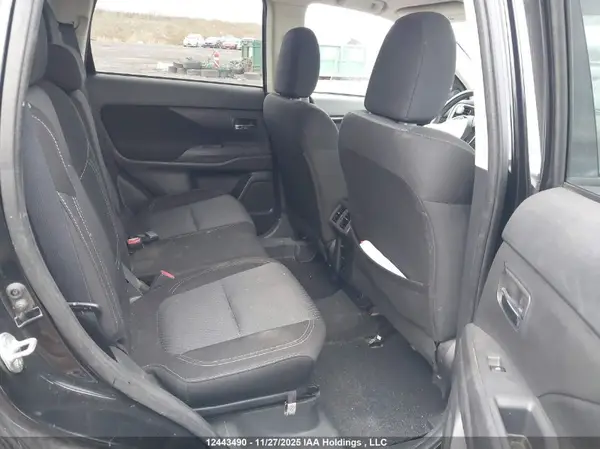 JA4AZ2A32LZ613438 2020 MITSUBISHI OUTLANDER - Image 8