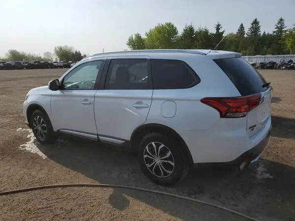 JA4AZ2A33GZ609677 2016 MITSUBISHI OUTLANDER - Image 2