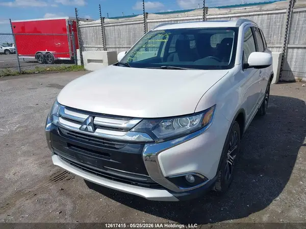 JA4AZ2A33GZ612787 2016 MITSUBISHI OUTLANDER - Image 2