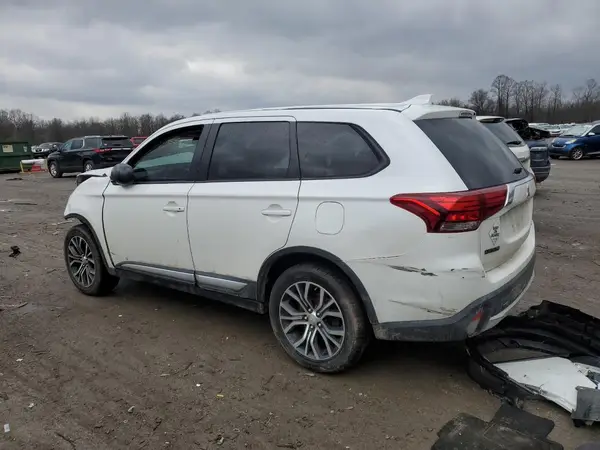 JA4AZ2A33HZ013583 2017 MITSUBISHI OUTLANDER - Image 2