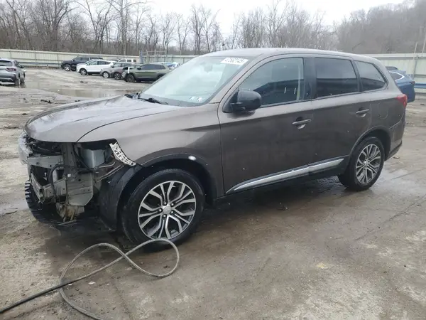 JA4AZ2A33HZ063545 2017 MITSUBISHI OUTLANDER - Image 1