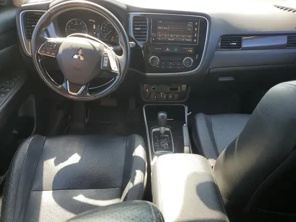 JA4AZ2A33HZ601029 2017 MITSUBISHI OUTLANDER - Image 8