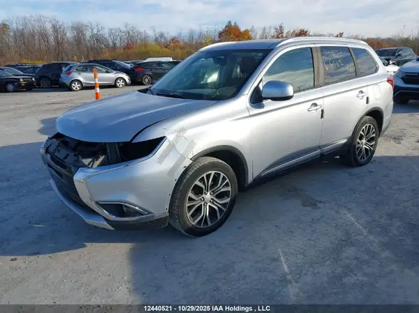 JA4AZ2A33HZ603492 2017 MITSUBISHI OUTLANDER - Image 2