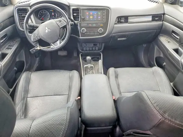 JA4AZ2A33HZ612662 2017 MITSUBISHI OUTLANDER - Image 8
