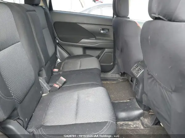 JA4AZ2A33KZ609820 2019 MITSUBISHI OUTLANDER - Image 8