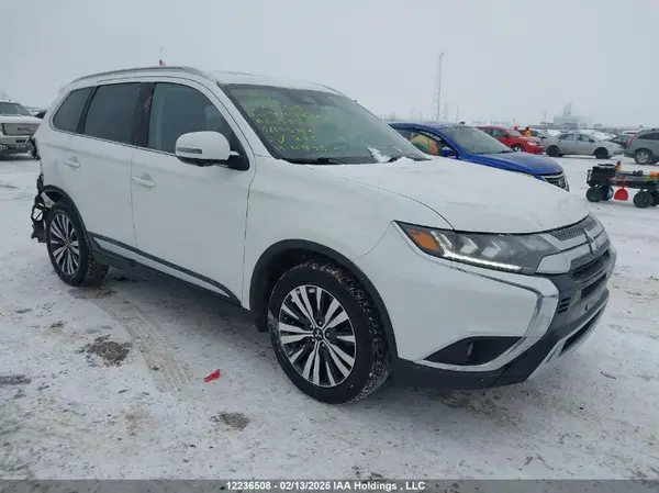 JA4AZ2A33LZ602223 2020 MITSUBISHI OUTLANDER - Image 1