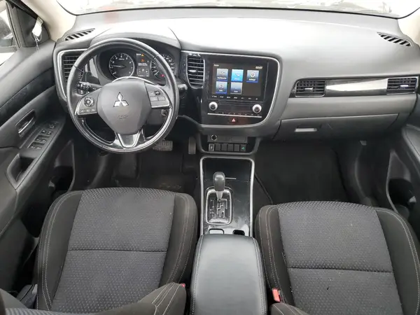 JA4AZ2A33LZ604330 2020 MITSUBISHI OUTLANDER - Image 8
