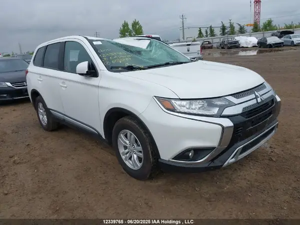 JA4AZ2A33LZ605249 2020 MITSUBISHI OUTLANDER - Image 1