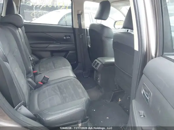 JA4AZ2A33LZ607759 2020 MITSUBISHI OUTLANDER - Image 8