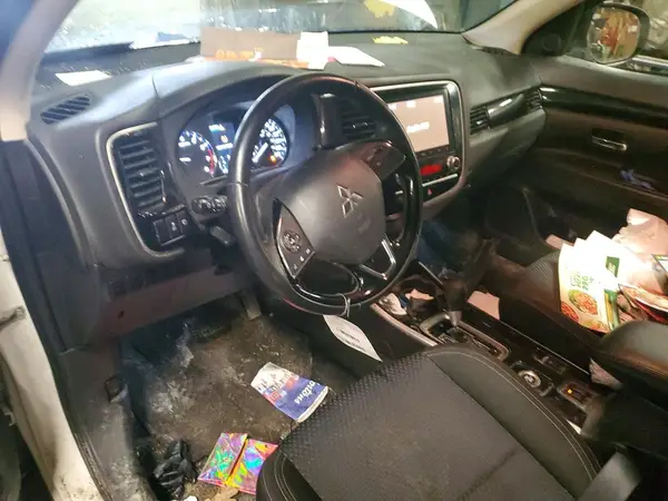 JA4AZ2A33LZ611388 2020 MITSUBISHI OUTLANDER - Image 8