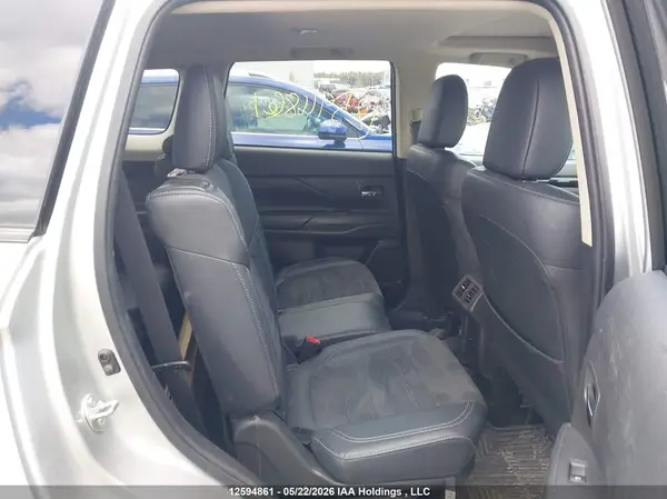 JA4AZ2A33LZ614842 2020 MITSUBISHI OUTLANDER - Image 8
