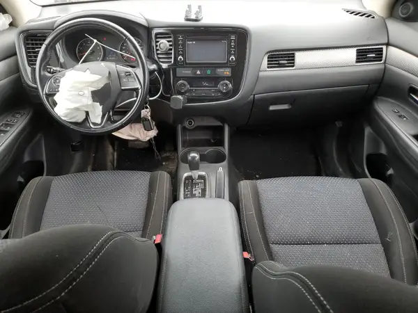 JA4AZ2A34GZ604147 2016 MITSUBISHI OUTLANDER - Image 8