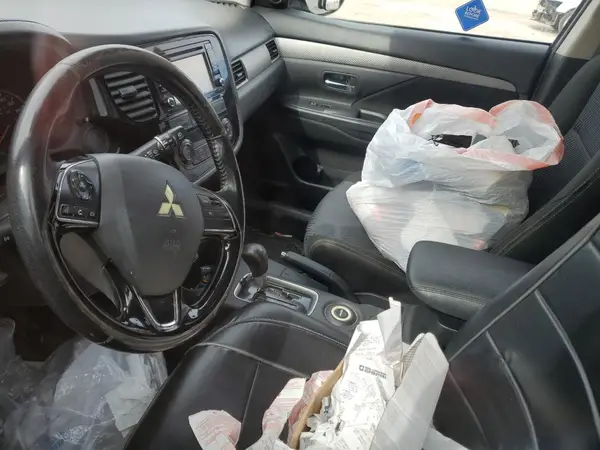 JA4AZ2A34GZ604519 2016 MITSUBISHI OUTLANDER - Image 8