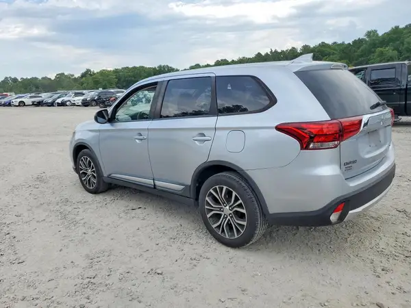 JA4AZ2A34HZ002205 2017 MITSUBISHI OUTLANDER - Image 2