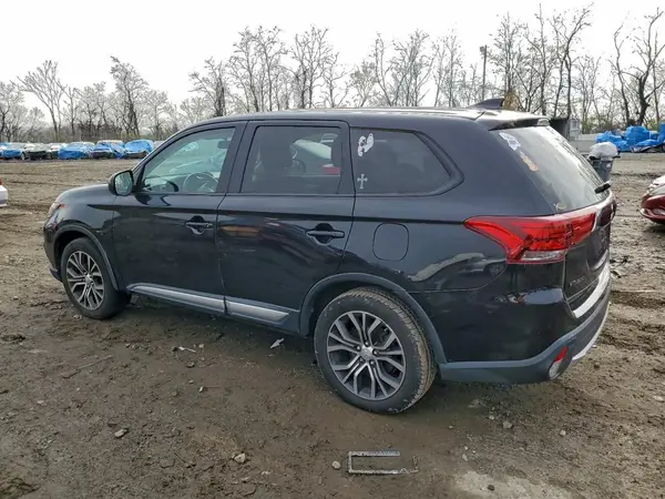 JA4AZ2A34HZ014967 2017 MITSUBISHI OUTLANDER - Image 2