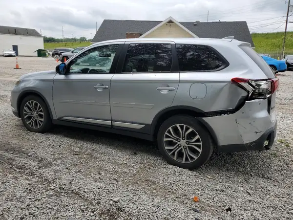 JA4AZ2A34HZ038900 2017 MITSUBISHI OUTLANDER - Image 2
