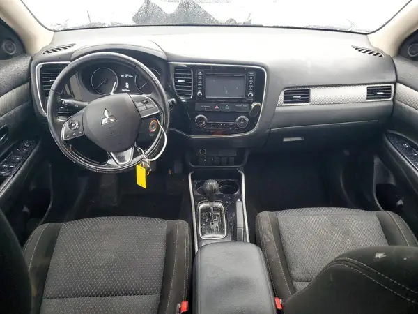JA4AZ2A34HZ049007 2017 MITSUBISHI OUTLANDER - Image 8