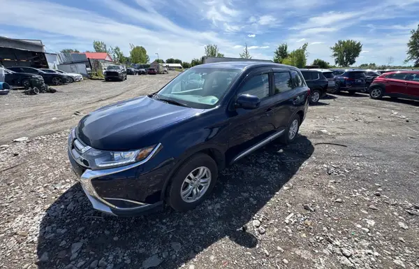 JA4AZ2A34JJ600881 2018 MITSUBISHI OUTLANDER - Image 2