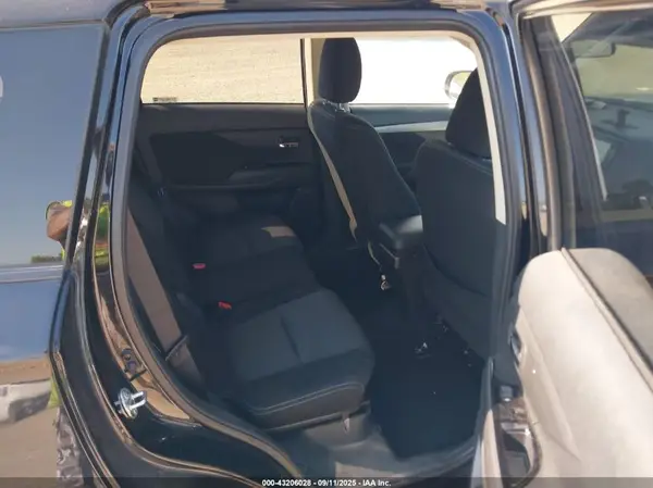 JA4AZ2A34JZ015011 2018 MITSUBISHI OUTLANDER - Image 8