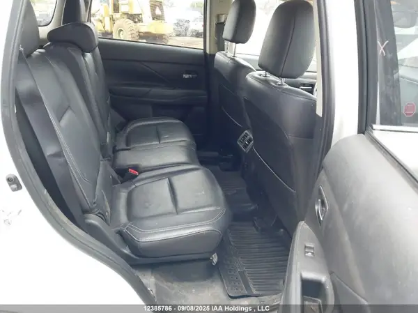 JA4AZ2A34KZ604948 2019 MITSUBISHI OUTLANDER - Image 8