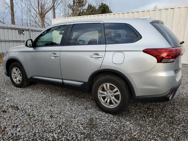 JA4AZ2A34KZ609258 2019 MITSUBISHI OUTLANDER - Image 2