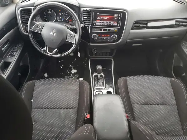 JA4AZ2A34KZ610295 2019 MITSUBISHI OUTLANDER - Image 8