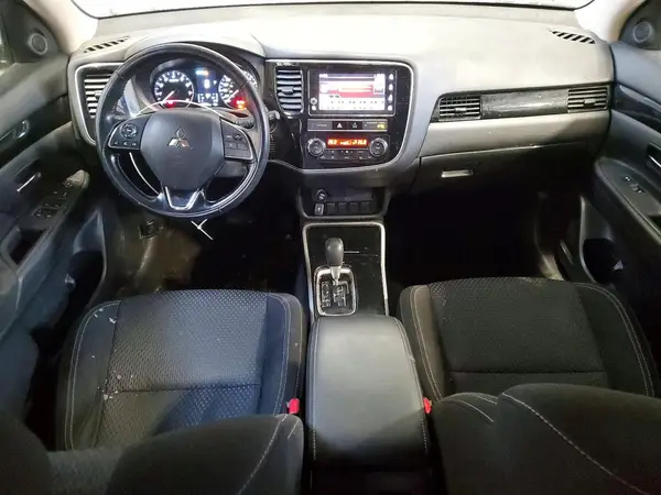 JA4AZ2A34KZ610426 2019 MITSUBISHI OUTLANDER - Image 8