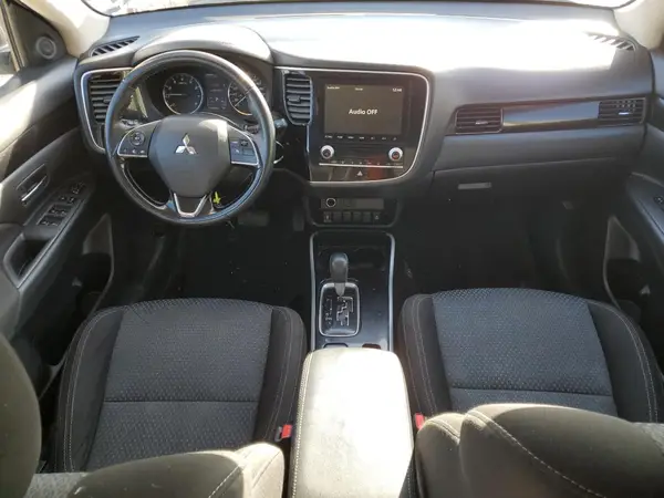 JA4AZ2A34LZ608127 2020 MITSUBISHI OUTLANDER - Image 8