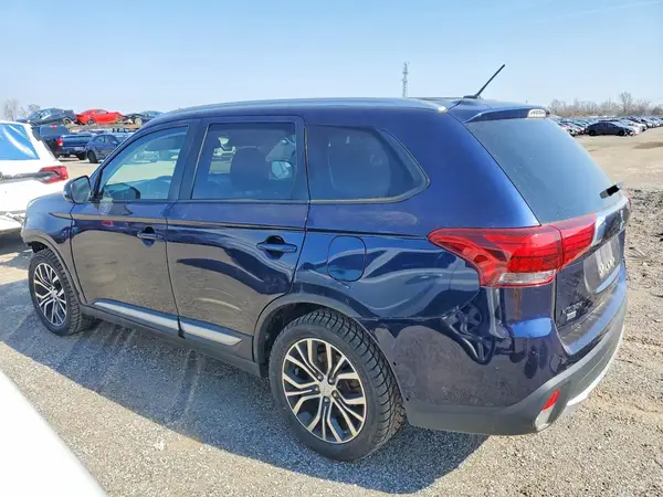 JA4AZ2A35GZ603623 2016 MITSUBISHI OUTLANDER - Image 2