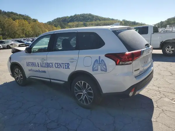 JA4AZ2A35HZ036153 2017 MITSUBISHI OUTLANDER - Image 2
