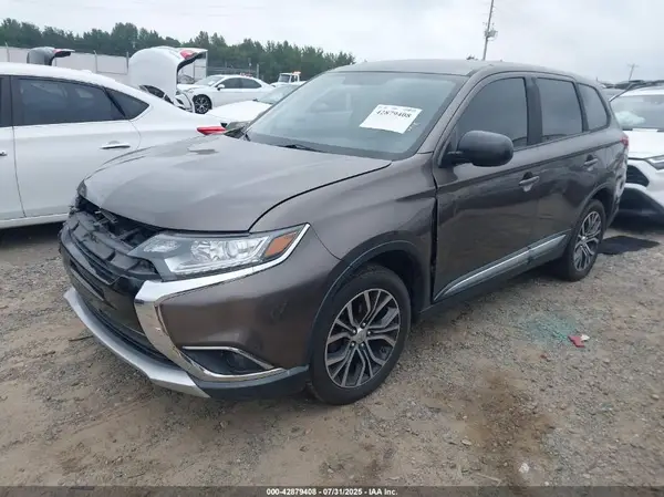 JA4AZ2A35HZ049971 2017 MITSUBISHI OUTLANDER - Image 2