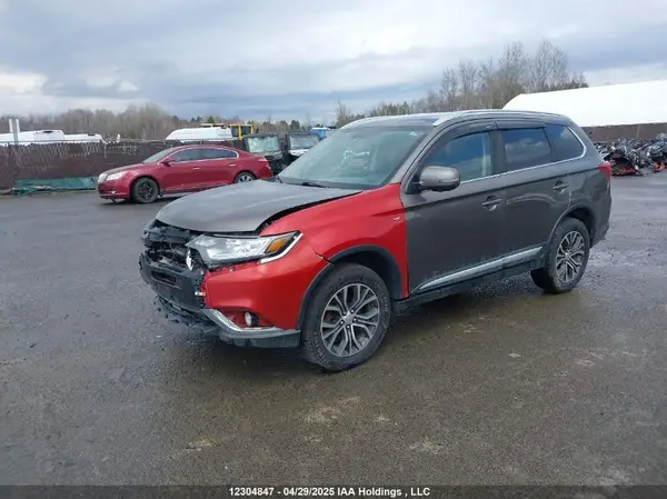 JA4AZ2A35HZ601131 2017 MITSUBISHI OUTLANDER - Image 2