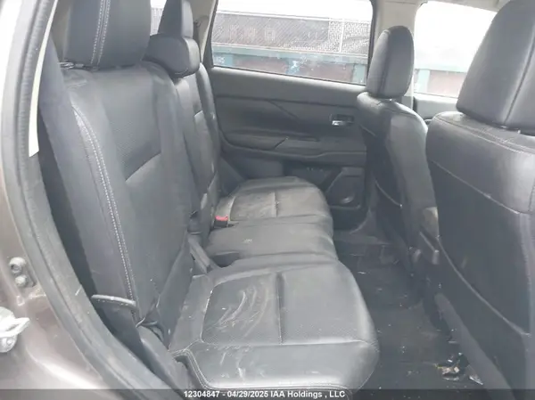 JA4AZ2A35HZ601131 2017 MITSUBISHI OUTLANDER - Image 8