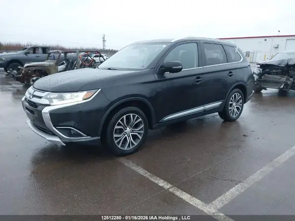 JA4AZ2A35JZ602057 2018 MITSUBISHI OUTLANDER - Image 2