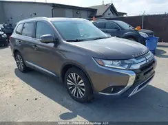 JA4AZ2A35KZ602884 2019 MITSUBISHI OUTLANDER