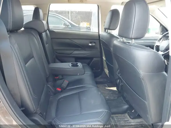 JA4AZ2A35KZ602884 2019 MITSUBISHI OUTLANDER - Image 8