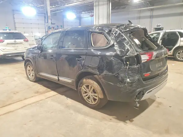JA4AZ2A35LZ609254 2020 MITSUBISHI OUTLANDER - Image 2