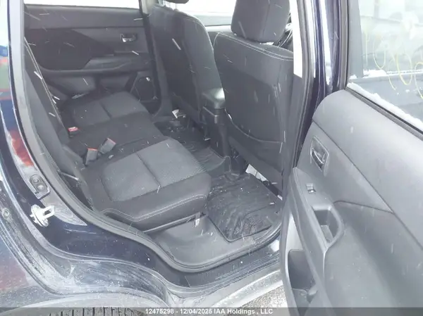 JA4AZ2A36GZ600309 2016 MITSUBISHI OUTLANDER - Image 8