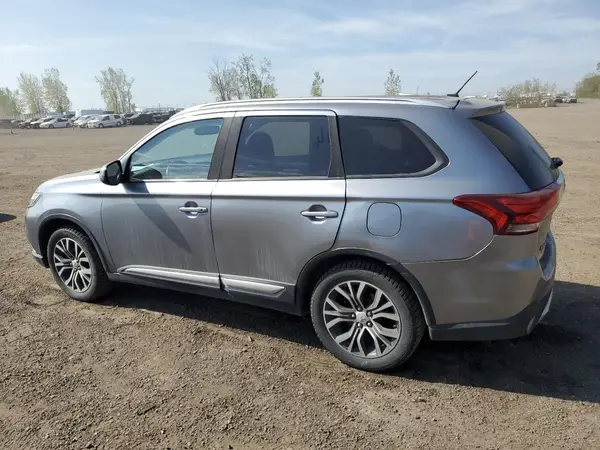 JA4AZ2A36GZ610757 2016 MITSUBISHI OUTLANDER - Image 2