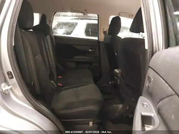 JA4AZ2A36HZ038848 2017 MITSUBISHI OUTLANDER - Image 8