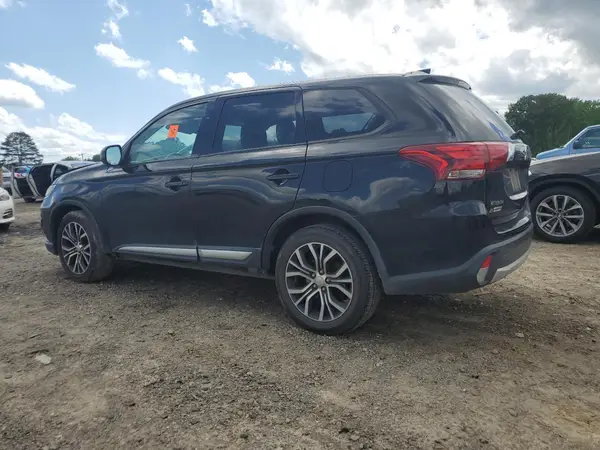 JA4AZ2A36HZ038879 2017 MITSUBISHI OUTLANDER - Image 2
