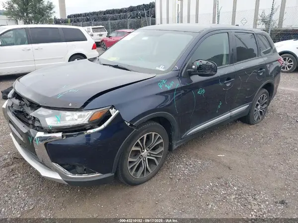 JA4AZ2A36HZ049851 2017 MITSUBISHI OUTLANDER - Image 2