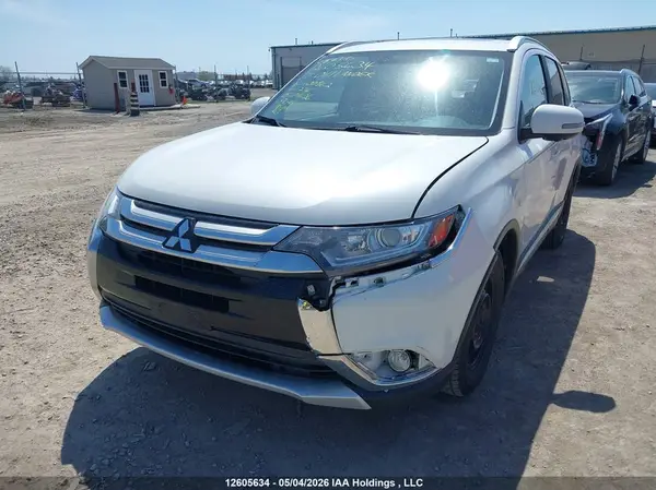 JA4AZ2A36HZ600862 2017 MITSUBISHI OUTLANDER - Image 2
