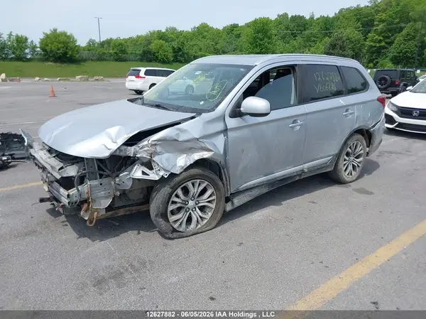 JA4AZ2A36HZ606726 2017 MITSUBISHI OUTLANDER - Image 2