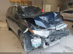 JA4AZ2A36JZ600379 2018 MITSUBISHI OUTLANDER