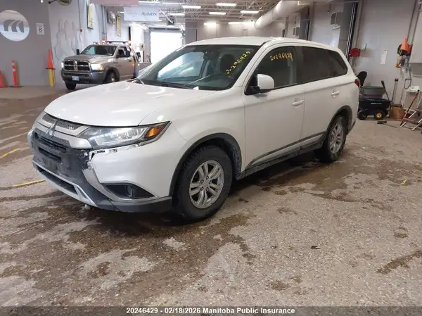 JA4AZ2A36KZ605311 2019 MITSUBISHI OUTLANDER - Image 2